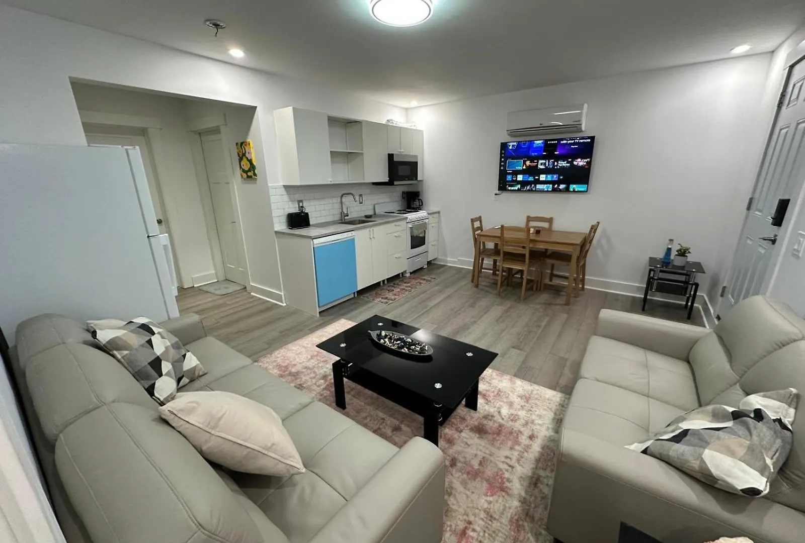 Private Entire Guest Suite In Bedford - 2 Bedroom Halifax 0*,  Canada